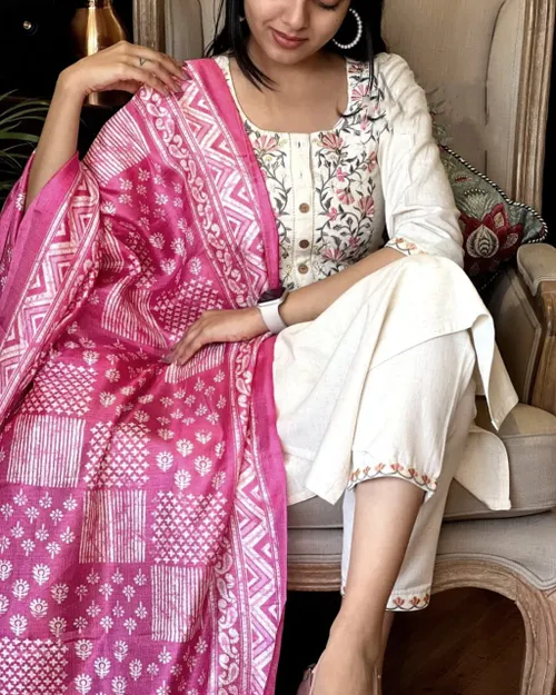 Elegant Khadi Cotton Embroidered Suit with Khadi Silk Dupatta – Timeless Class & Comfort